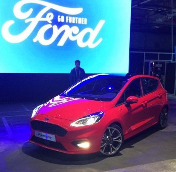 583db6403d838_2017FordFiesta5.jpg.3f1e42bc751e21115c1983984c12921d.jpg