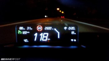 BMW_HeadUpScreen_1M_05.jpg