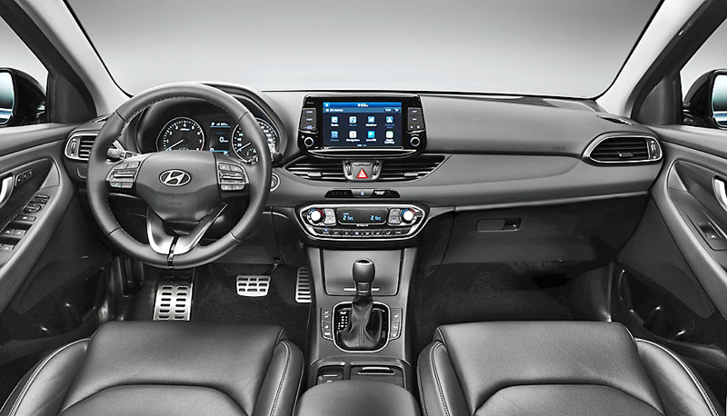 hyundai-i30-new-generation-interior-2-black (1).jpg