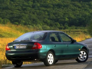 ford-mondeo-1996-12.jpg