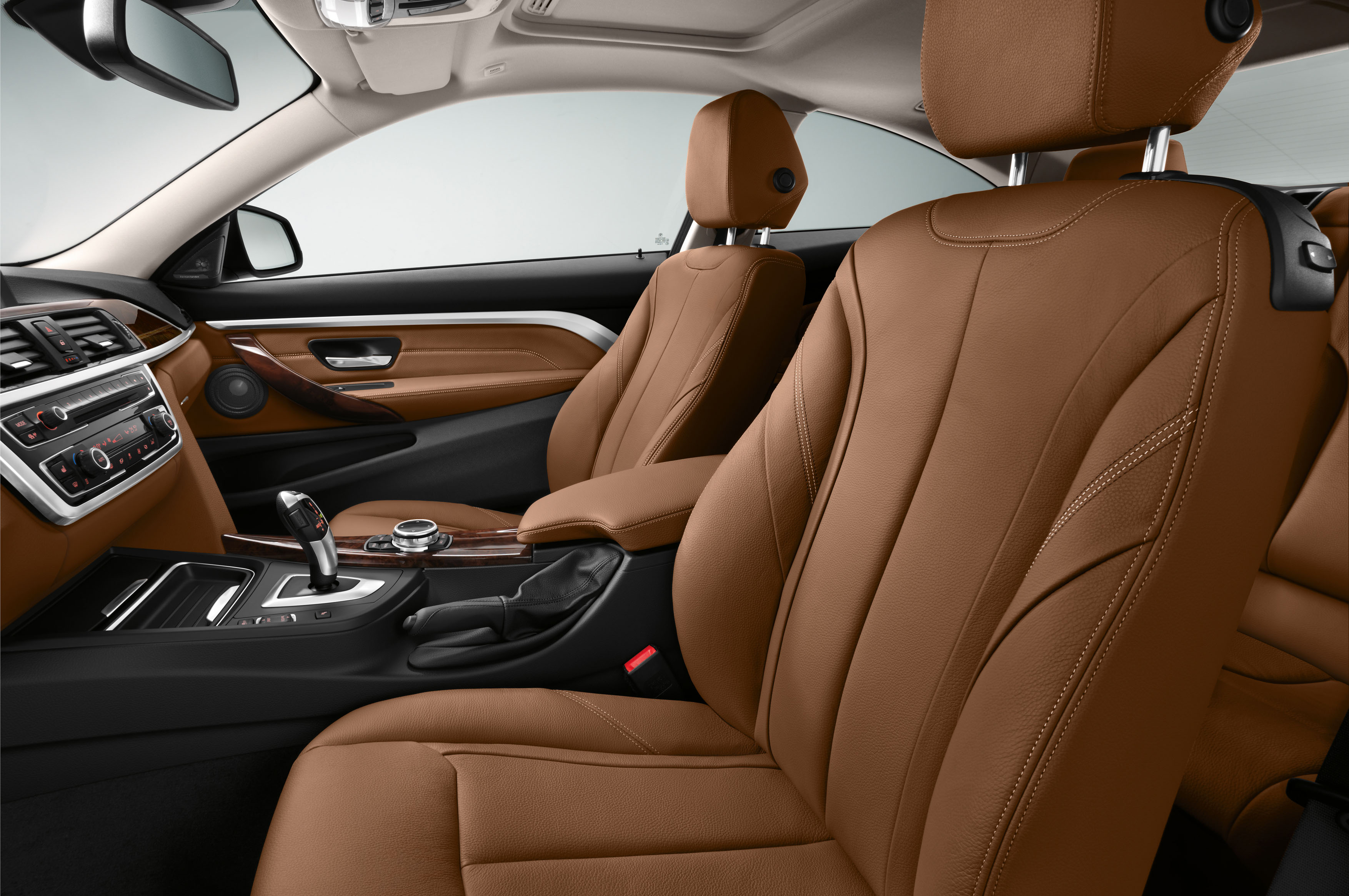 2014-bmw-4-series-interior.jpg