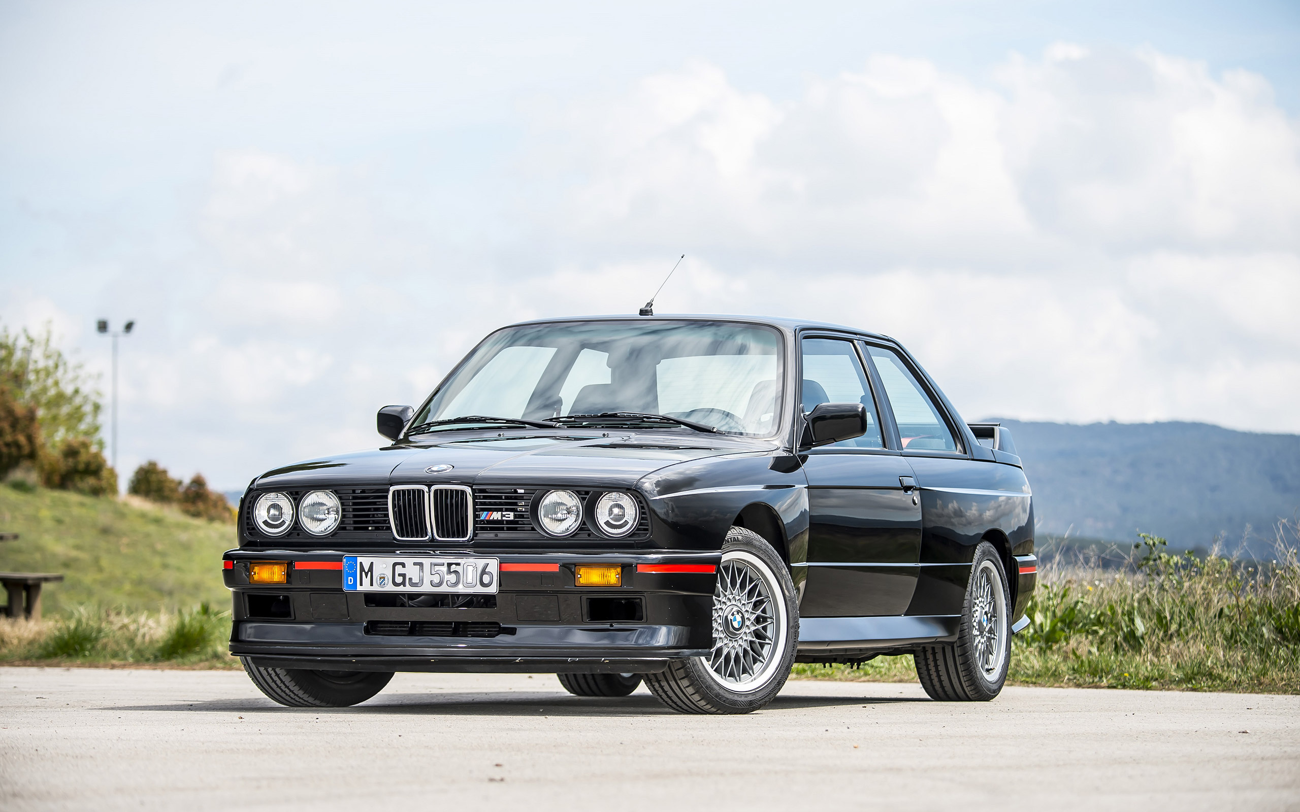 1989-BMW-M3-Sport-Evolution-V1-1600.jpg