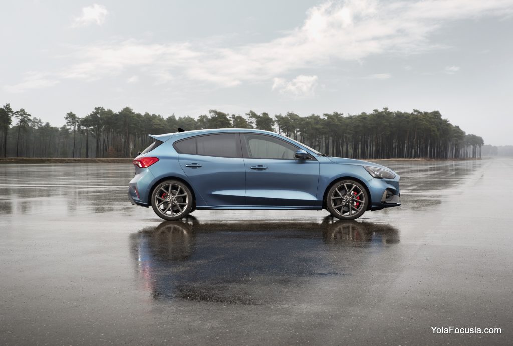 2019_FORD_FOCUS_ST_21-1024x690.jpg