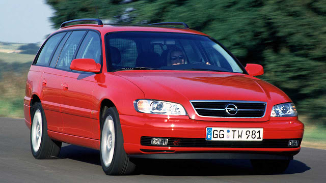 1999 Opel Omega Caravan.jpg