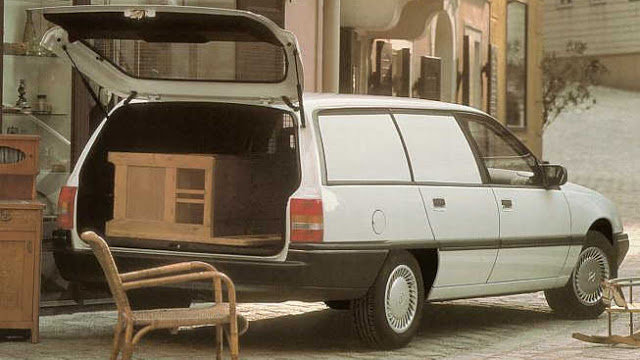 1987 Opel Omega Caravan2.jpg