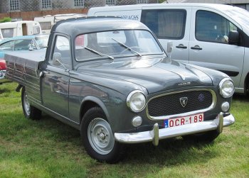 Peugeot_403_Pickup_at_Schaffen-Diest.JPG