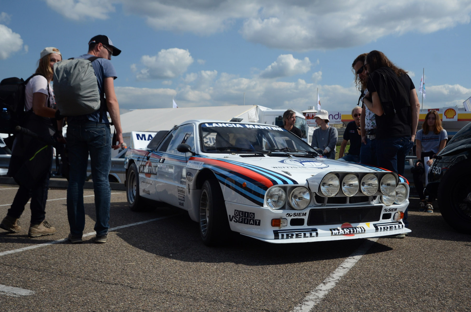 lancia-037-was-extremely-popular-with-the-crowd.jpg
