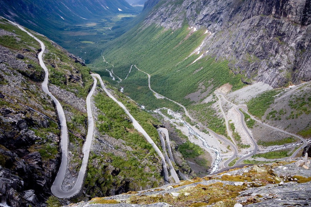 mountain-road-Norway.jpg