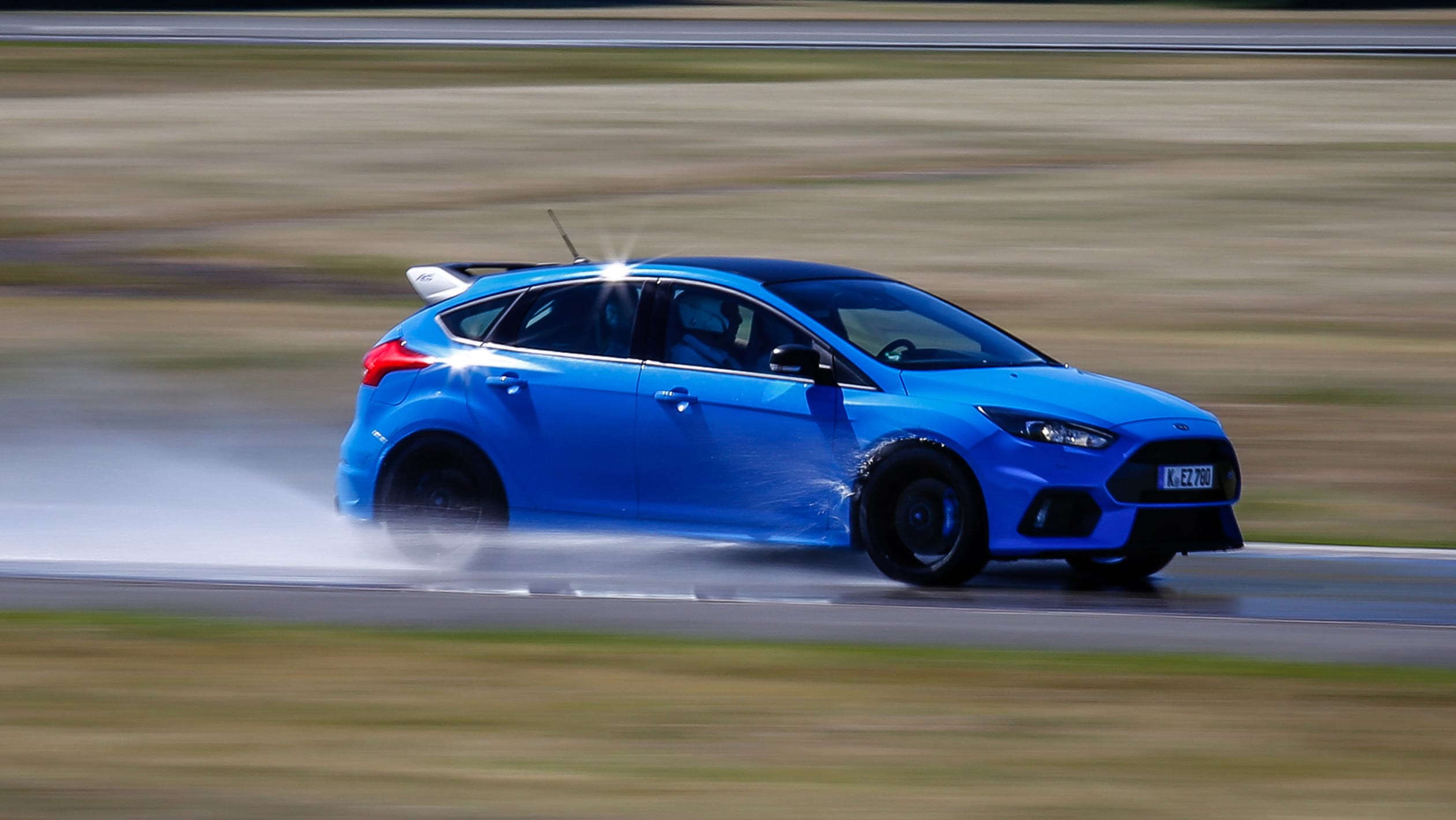 Performance focus. Ford Focus RS mk3. Форд фокус РС дрифт. Ford Focus Flexifuel. Дрифт Форд фокус РС 3.