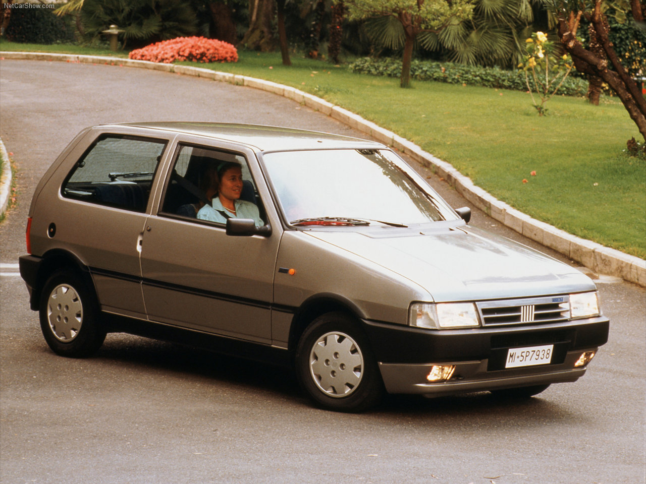 Fiat-Uno-1990-1280-05.jpg