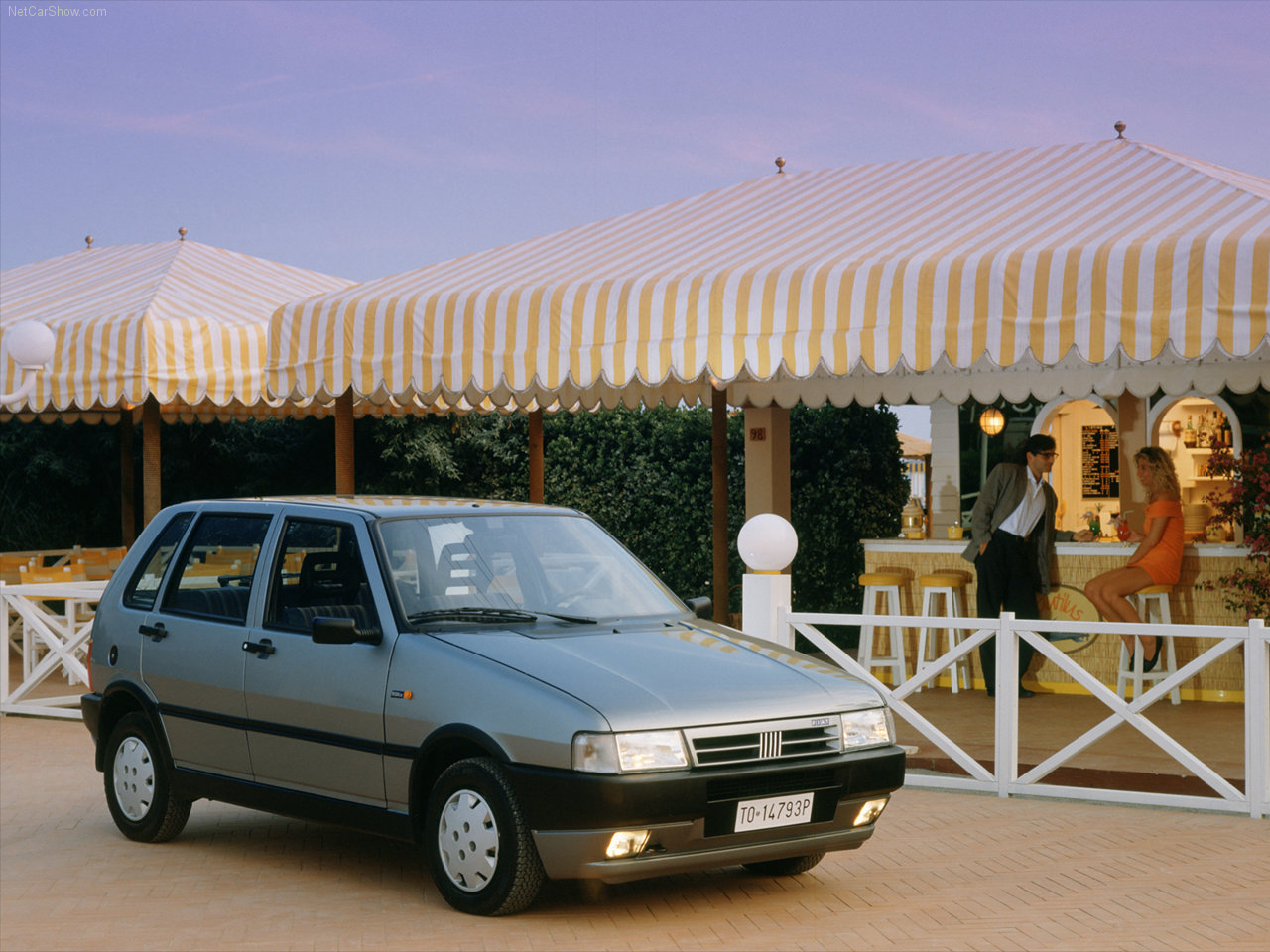 Fiat-Uno-1990-1280-02.jpg