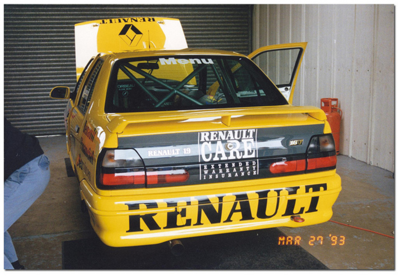 20711_alain-menu-renault-dealer-racing-renault-19-16v-1993-british.jpg