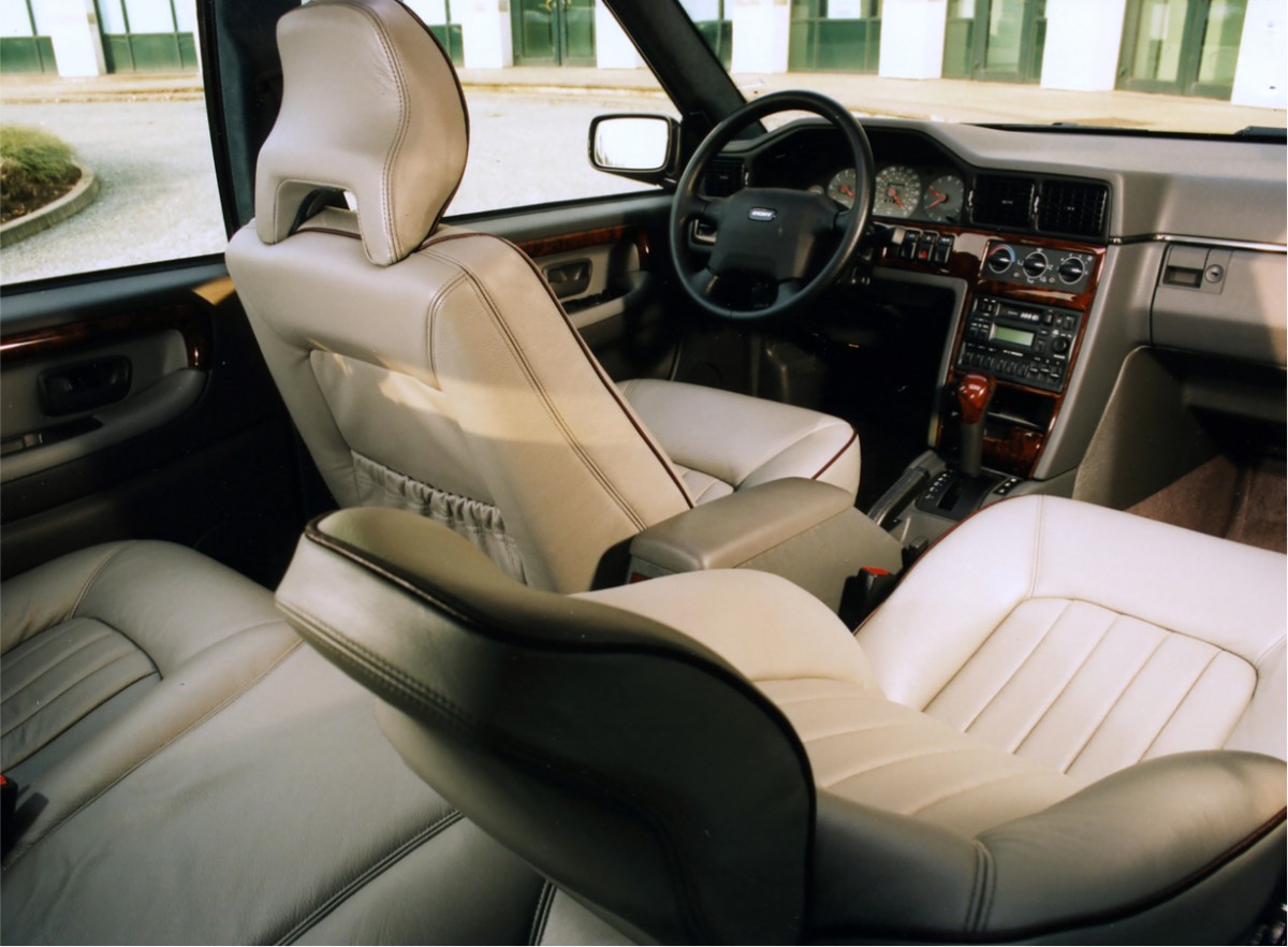 960-woodgrain-interior.jpg
