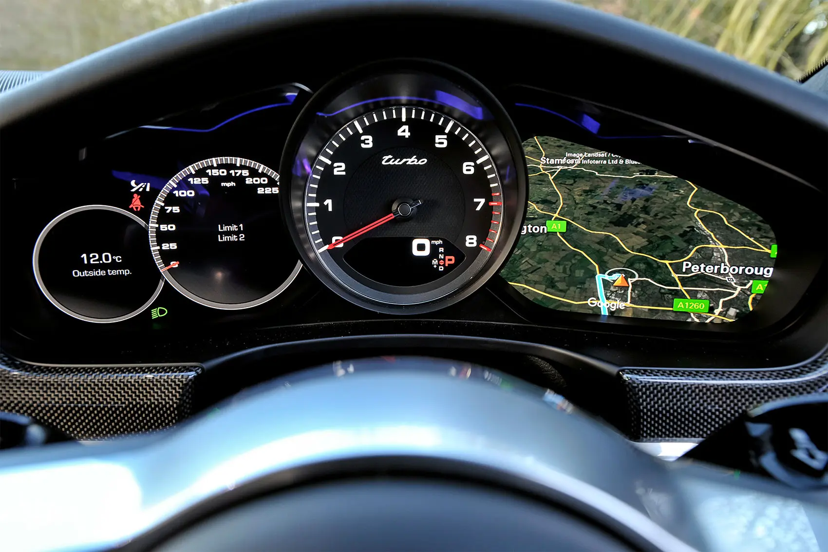 porsche-advanced-cockpit-4.webp